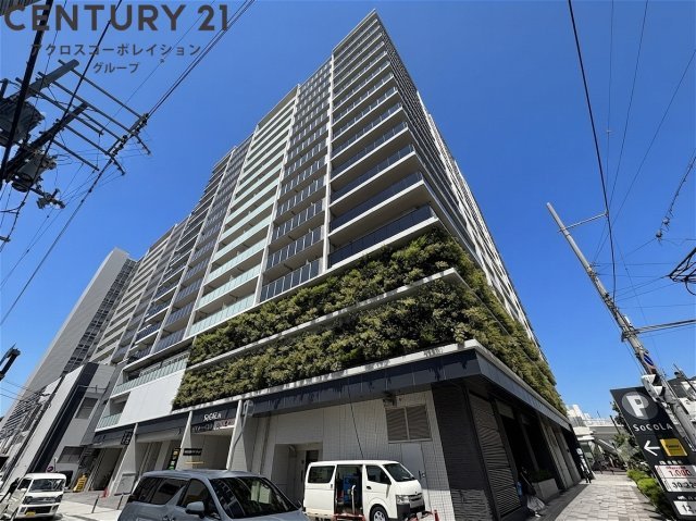 建物外観　オートロックで外部の人間が簡単に出入りできないため安心です。