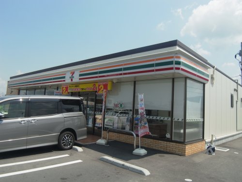 コンビニ　セブンイレブン 奈良神殿町店（コンビニ）まで1724m