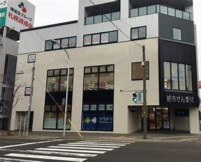 ドラックストア　サツドラ円山西28丁目店（ドラッグストア）まで374m