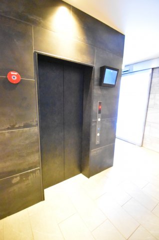その他共有部分　エレベーターがあると重たい荷物も簡単に部屋まで運べますよ