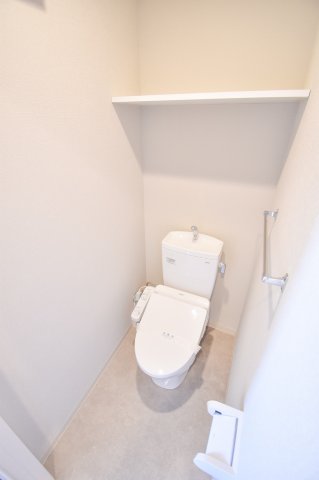 トイレ　清潔感があるトイレです。入るとホッとする、そんな空間。