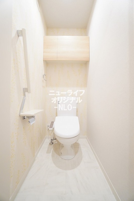 トイレ　トイレには快適な温水洗浄便座付