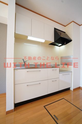 キッチン　コンパクトなキッチンで掃除もラクラク