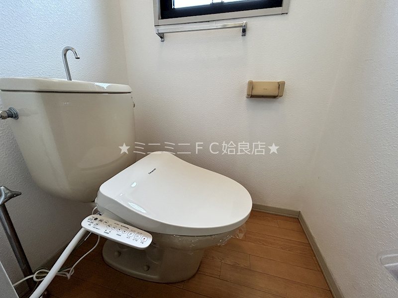 トイレ　※同型反転タイプ