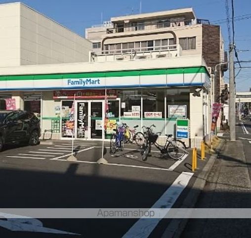 コンビニ　ファミリーマート（コンビニ）まで502m