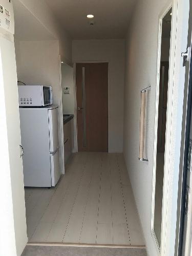 玄関　実際のお部屋と異なる場合がございます。