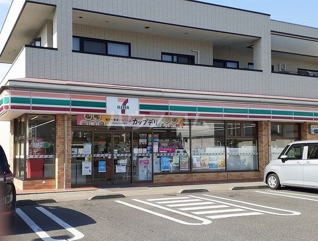 コンビニ　セブンイレブン 平塚高村店（コンビニ）まで459m