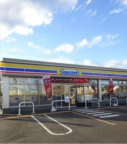 コンビニ　ミニストップ（コンビニ）まで222m