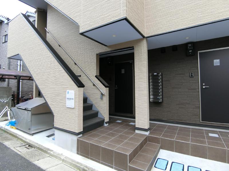 小学校　足立区立千寿双葉小学校（小学校）まで197m