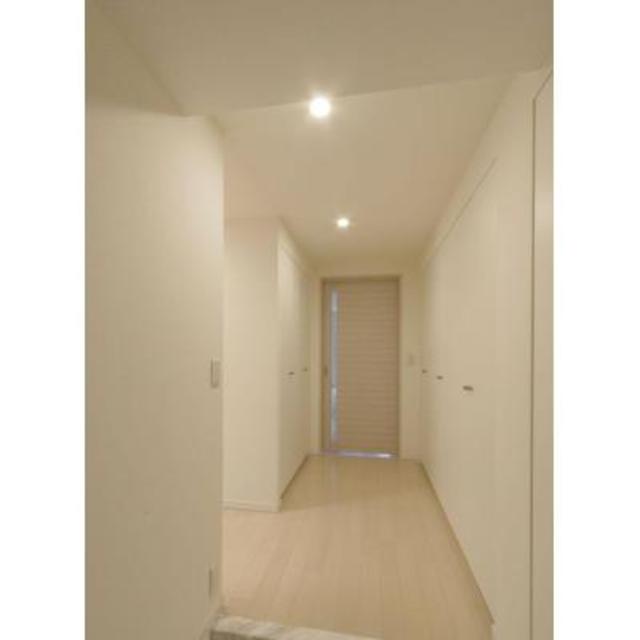 玄関　※写真は同タイプ住戸です。