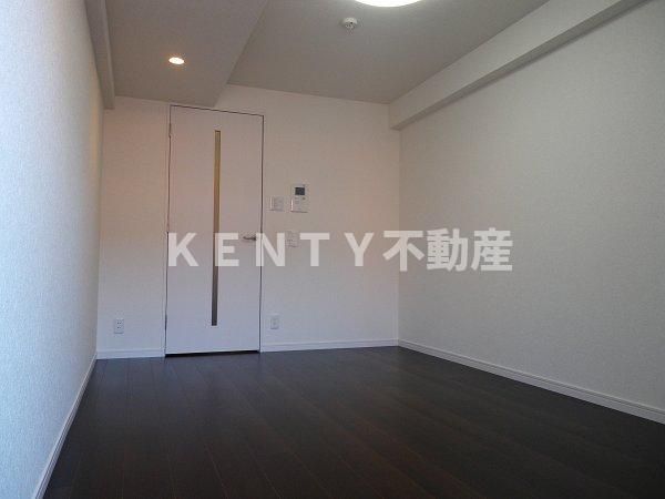 その他部屋・スペース　開放的な寝室です 別部屋参考写真