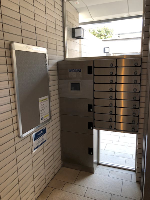 エントランス　便利な宅配BOX★