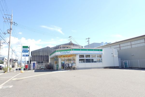 コンビニ　ファミリーマート堺上店（コンビニ）まで913m