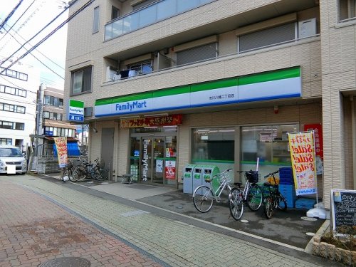 コンビニ　ファミリーマート 市川八幡二丁目店（コンビニ）まで324m