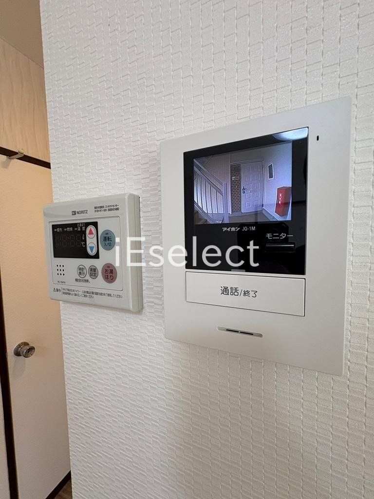 セキュリティ　モニター付きインターホンで突然の来客も安心ですね。