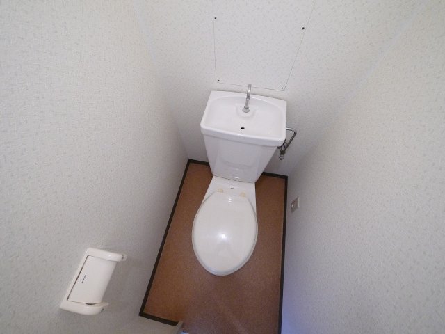 トイレ　コンパクトで使いやすいトイレです