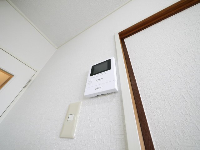 その他設備　ＴＶモニター付きインターホンです