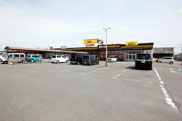 ショッピングセンター　MEGAドン・キホーテUNY 吉良店（ショッピングセンター）まで2644m
