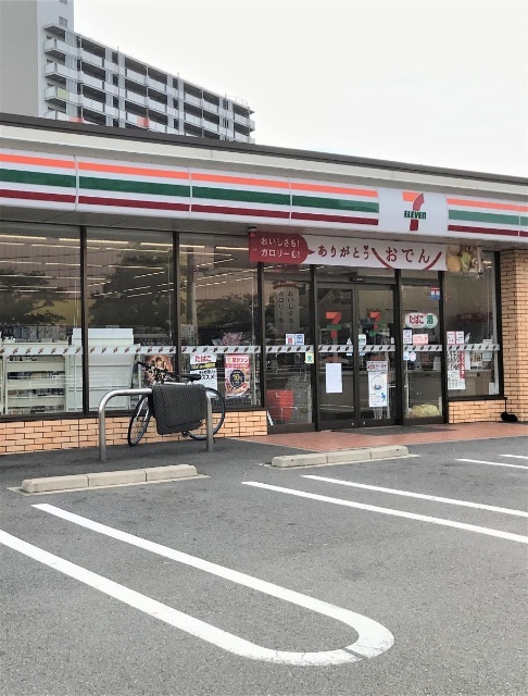 コンビニ　セブンイレブン名古屋木場町店（コンビニ）まで402m