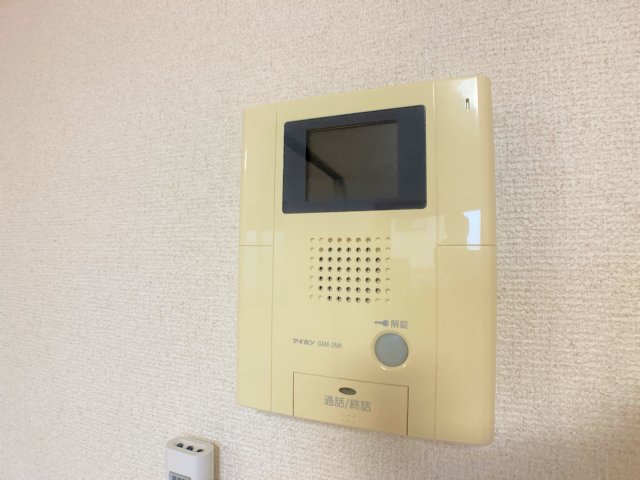 セキュリティ　別部屋同一間取りのお写真となります。