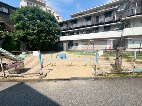 公園　常吉阪草子ども広場（公園）まで182m