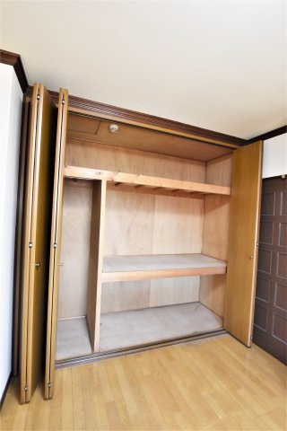 収納　同建物、別部屋のお写真です。参考にご覧ください。