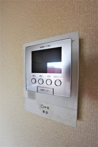 セキュリティ　同建物、別部屋のお写真です。参考にご覧ください。
