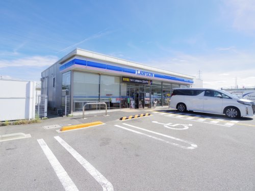 コンビニ　ローソン 大和高田神楽店（コンビニ）まで67m