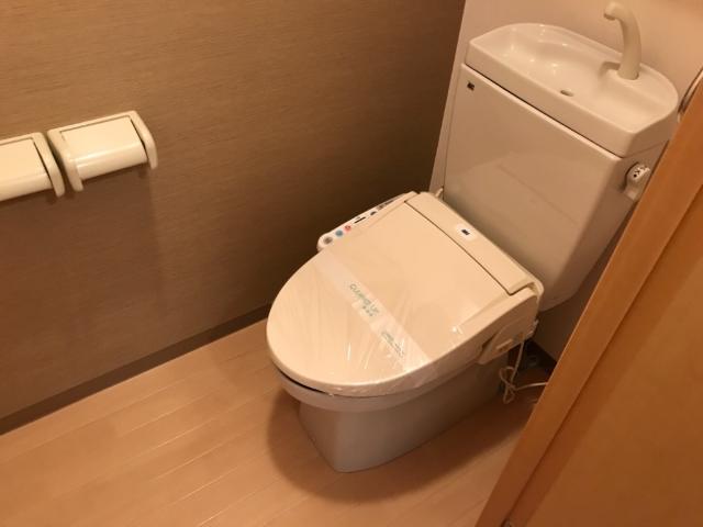 トイレ　シャワー付トイレ