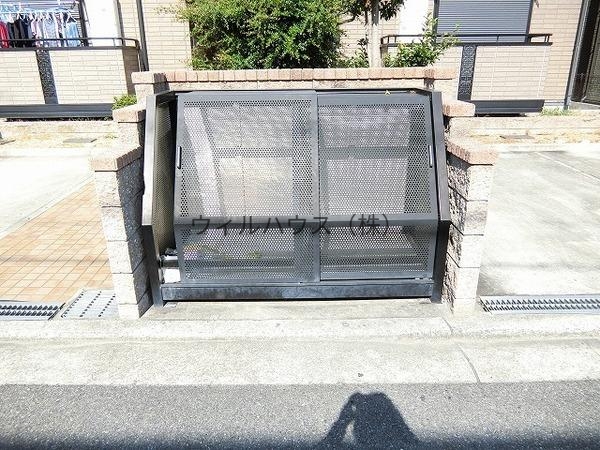 その他共有部分　専用ゴミ置場！