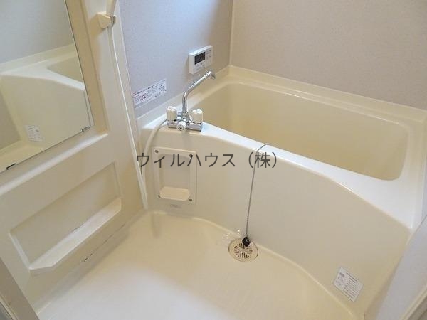 バス・シャワールーム　追い焚き付き！