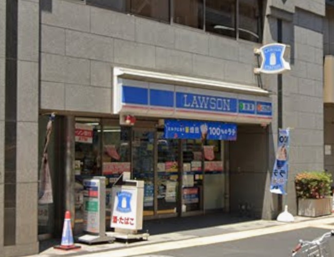 コンビニ　ローソン 新宿大久保二丁目店（コンビニ）まで287m