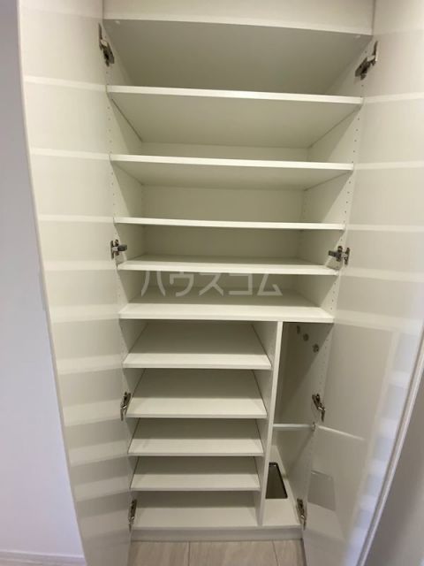 収納