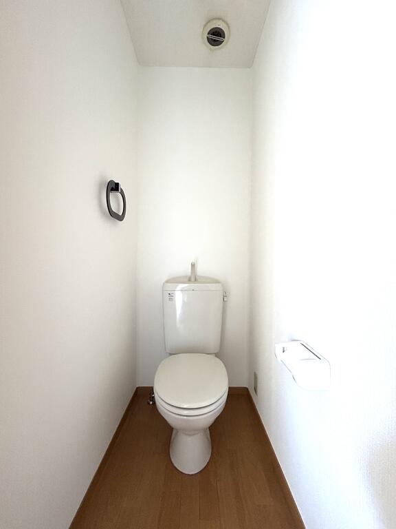 サンガーデン旭ヶ丘B棟のトイレ写真