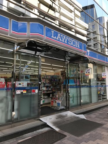 コンビニ　ローソン 九段北一丁目店（コンビニ）まで388m
