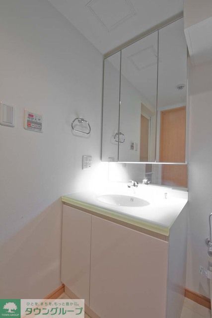 洗面設備　お部屋探しは株式会社　タウンハウジング　までお気軽にお問合…