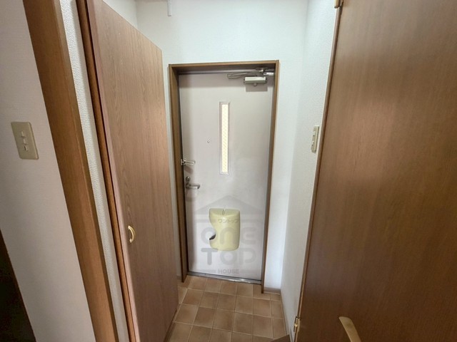 ヴェルドミールAOの玄関写真