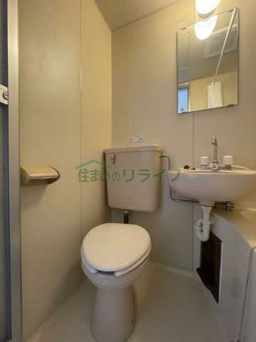 トイレ　※参考写真　同タイプ（間取り）の写真となります。