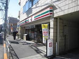 コンビニ　セブンイレブン渋谷神宮前2丁目西店（コンビニ）まで115m