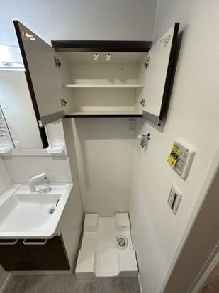 ＪＲ相模線 海老名駅 徒歩7分 3階建 築1年の内装写真
