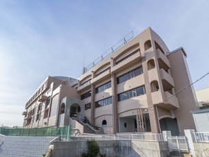 大学・短大　私立神戸教育短期大学（大学・短大）まで373m