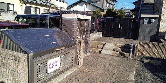 レオパレスアザレアの外観写真
