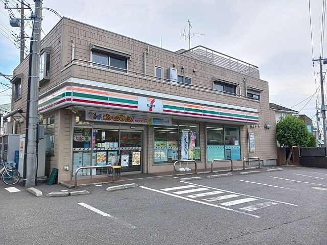 コンビニ　セブンイレブン（コンビニ）まで50m