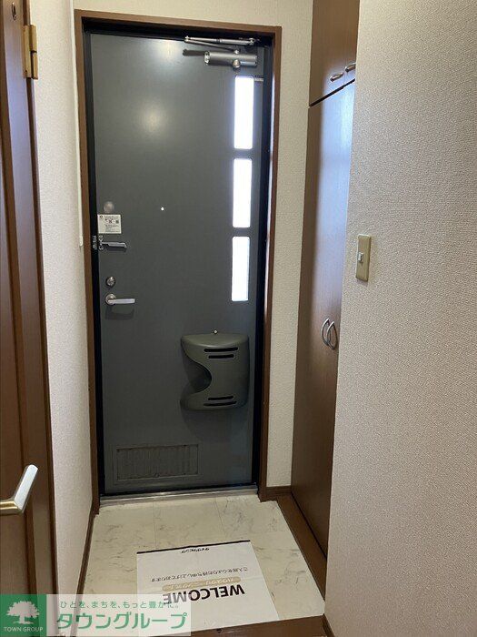 玄関　お問合せはタウンハウジングまで！※現地待合わせ相談可能