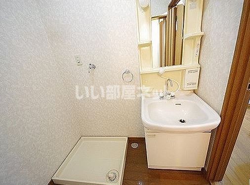 ＪＲ宇都宮線 宇都宮駅 バス乗車時間：12分 最寄りバス停で下車 徒歩4分 2階建 築31年の内装写真