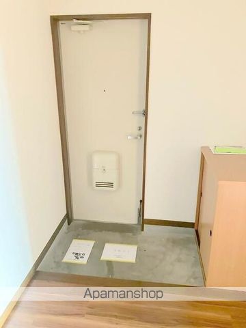 西武新宿線 田無駅 徒歩8分 3階建 築33年の玄関写真