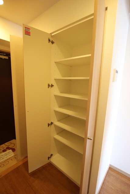 玄関　◆たっぷり収納可能なシューズＢＯＸです◆