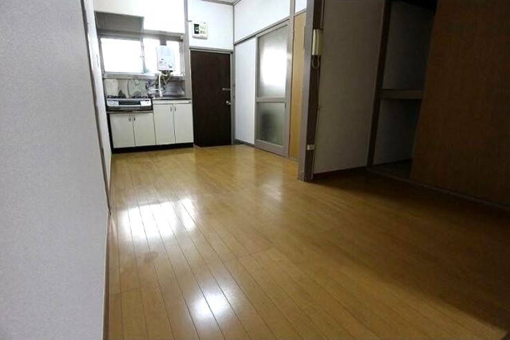 東京メトロ有楽町線 氷川台駅 徒歩8分 2階建 築47年の居間写真