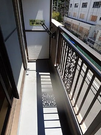 バルコニー　※他の号室写真になります。
