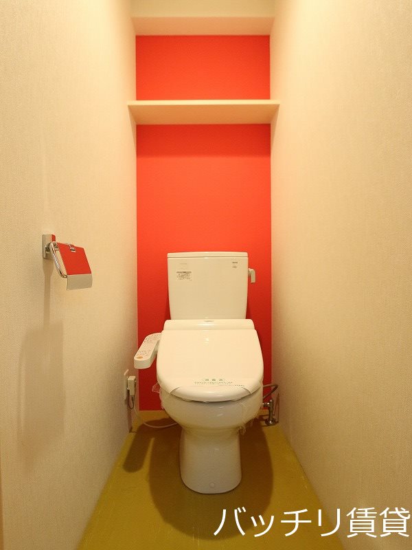 トイレ　※同マンション別部屋写真のため、現状優先。